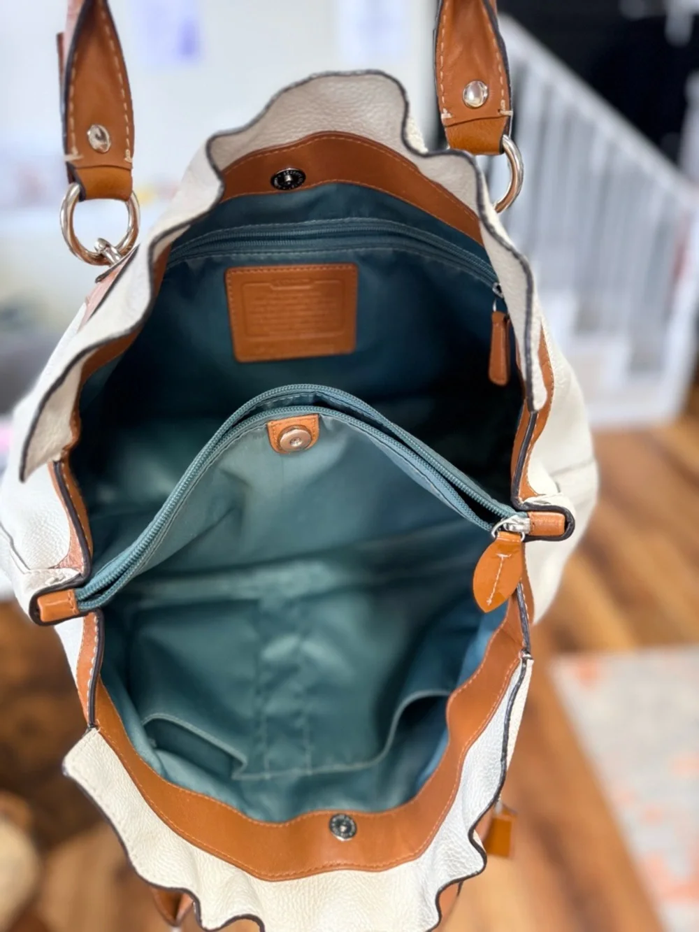 SOLD
Coach Penelope Pebbled Leather Tote | Cream & Saddle | EUC - Picture 9 of 12